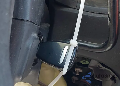 2006 Chrysler Town & Country z USA, uszkodzony, nr VIN 1A4GP45R96B549261